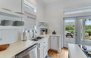 Cinnamon Shore North Beach Getaway - Port Aransas, Texas