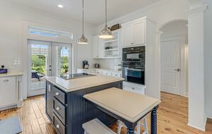 Cinnamon Shore North Beach Getaway - Port Aransas, Texas