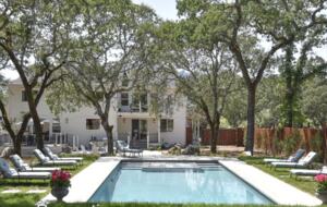Exquisite Modern Farmhouse with a Pool - Sonoma, California