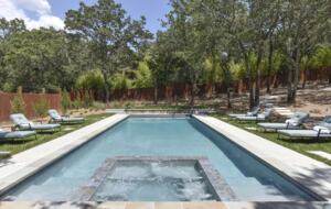 Exquisite Modern Farmhouse with a Pool - Sonoma, California