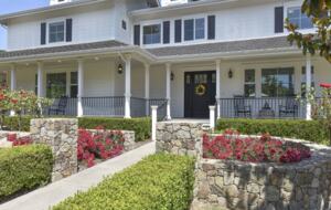Exquisite Modern Farmhouse with a Pool - Sonoma, California