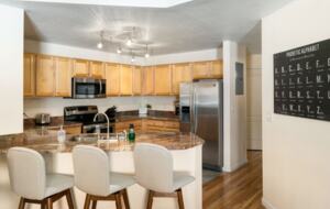 Top Floor, Cozy, Updated, and Chic Condo 1 Mile From Steamboat Ski Resort - Steamboat Springs, Colorado