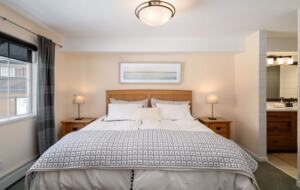 Top Floor, Cozy, Updated, and Chic Condo 1 Mile From Steamboat Ski Resort - Steamboat Springs, Colorado