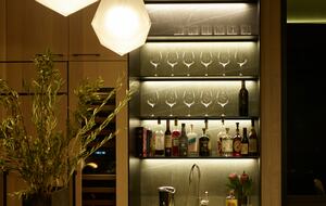 Modern Hilltop Wine-Country Home Surrounded by Forest, close to town - Healdsburg, California