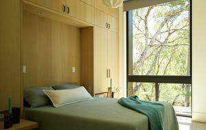 Modern Hilltop Wine-Country Home Surrounded by Forest, close to town - Healdsburg, California