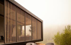 Modern Hilltop Wine-Country Home Surrounded by Forest, close to town - Healdsburg, California