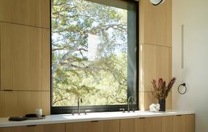 Modern Hilltop Wine-Country Home Surrounded by Forest, close to town - Healdsburg, California