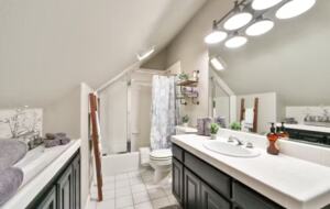 Sonoma Valley Wine Country Farmhouse - Kenwood, California