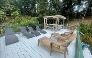 Luxurious Lake Lanier Compound - Flowery Branch, Georgia