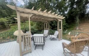 Luxurious Lake Lanier Compound - Flowery Branch, Georgia