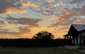 Ranch Road Hill Country Luxury Retreat on 300 Plus Private Acres! - Mason, Texas