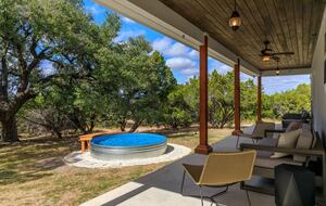 12 Acre Designer Farmhouse in TX Wine Country! - Stonewall, Texas