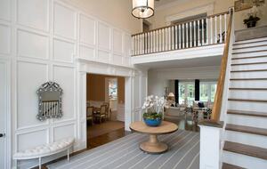 Southampton Masterpiece with a Pool + Sauna - Southampton, New York