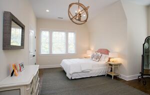 Southampton Masterpiece with a Pool + Sauna - Southampton, New York