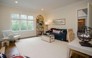 Southampton Masterpiece with a Pool + Sauna - Southampton, New York