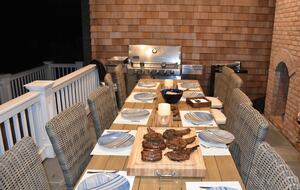 Southampton Masterpiece with a Pool + Sauna - Southampton, New York