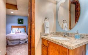 The Perch Park City - Magnificent Old Town Home with Views |Elevator | Hot Tub | Sauna | Game Room | Pinball - Park City, Utah