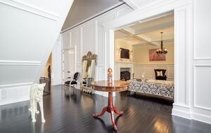 Stunning Sag Harbor Beach House - Sag Harbor, New York