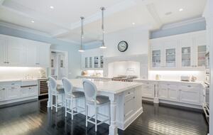 Stunning Sag Harbor Beach House - Sag Harbor, New York