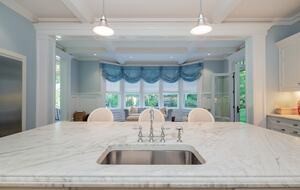 Stunning Sag Harbor Beach House - Sag Harbor, New York