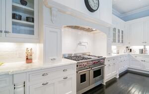 Stunning Sag Harbor Beach House - Sag Harbor, New York