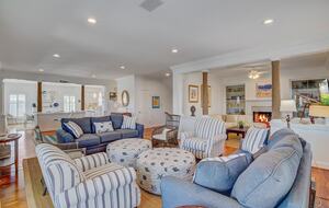 Endless Summer | With Huge Pool & Spa - Isle of Palms, South Carolina