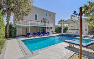 Endless Summer | With Huge Pool & Spa - Isle of Palms, South Carolina
