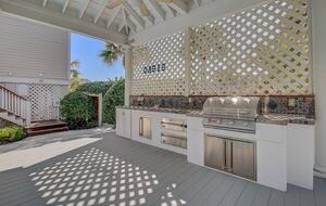 Endless Summer | With Huge Pool & Spa - Isle of Palms, South Carolina