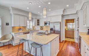 Endless Summer | With Huge Pool & Spa - Isle of Palms, South Carolina