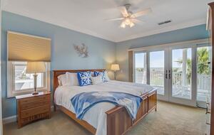 Endless Summer | With Huge Pool & Spa - Isle of Palms, South Carolina