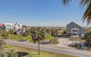 Endless Summer | With Huge Pool & Spa - Isle of Palms, South Carolina