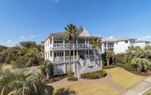 Endless Summer | With Huge Pool & Spa - Isle of Palms, South Carolina