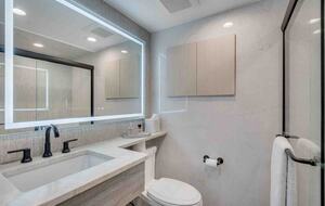 Chic Aspen Jewel Box by the Gondola - Aspen, Colorado