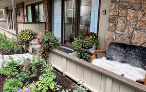 Chic Aspen Jewel Box by the Gondola - Aspen, Colorado