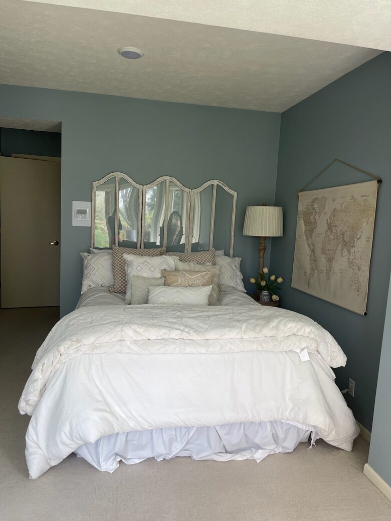 Omaha Retreat on 1 Acre - Available for College World Series CWS! - Omaha, Nebraska