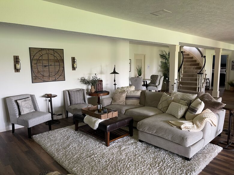 Omaha Retreat on 1 Acre - Available for College World Series CWS! - Omaha, Nebraska