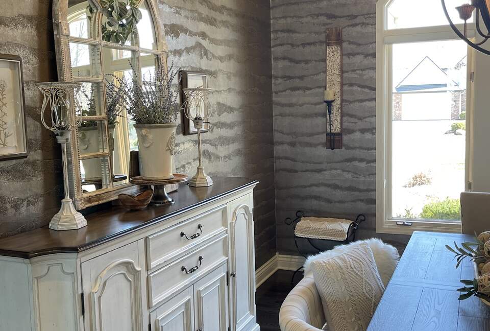 Omaha Retreat on 1 Acre - Available for College World Series CWS! - Omaha, Nebraska