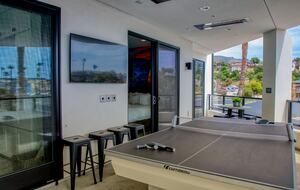 Cobbo's Beach House | With hot tubs, views, and just steps to the beach! - Avila Beach, California