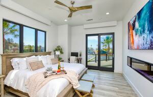 Cobbo's Beach House | With hot tubs, views, and just steps to the beach! - Avila Beach, California