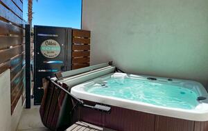 Cobbo's Beach House | With hot tubs, views, and just steps to the beach! - Avila Beach, California