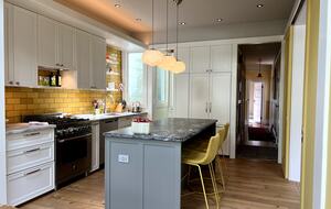 Charming Sunny Victorian | With a Gorgeous Chef's kitchen and backyard - San Francisco, California