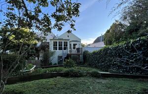 Charming Sunny Victorian | With a Gorgeous Chef's kitchen and backyard - San Francisco, California