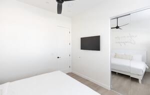 The Palmly , Hot tub, Fire Pit, Close to Old Town! - Scottsdale, Arizona