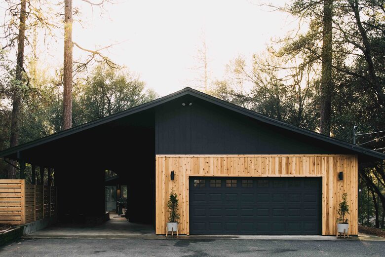 Modern Family Friendly Pine Mountain Lake Cabin | 30 miles from Yosemite - Groveland, California