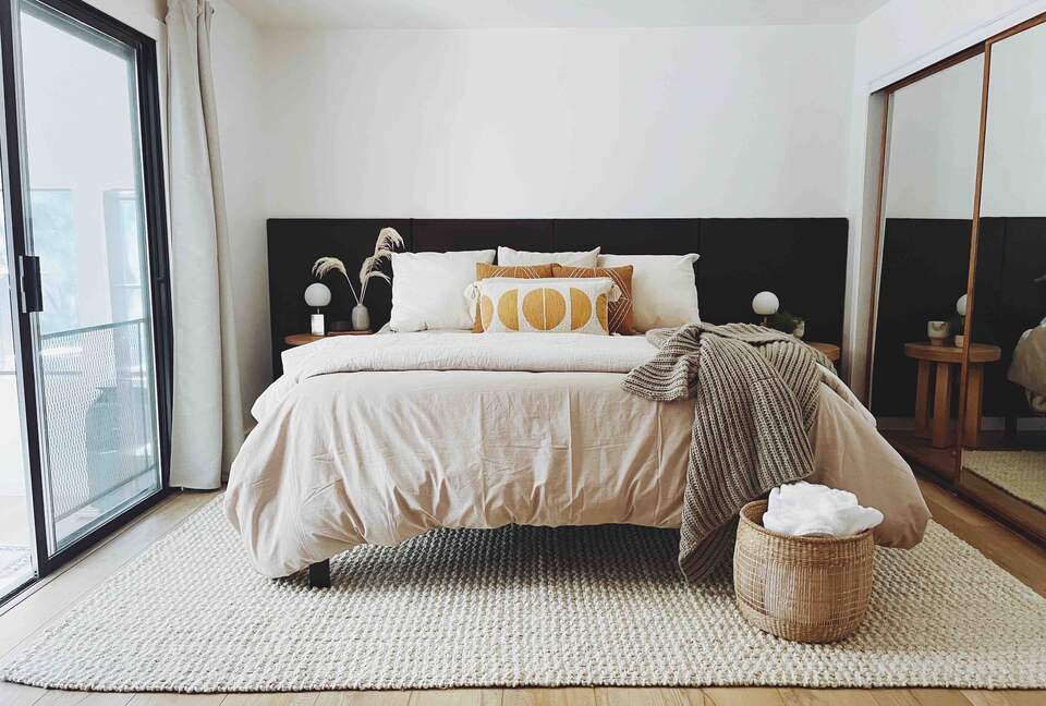 Modern Family Friendly Pine Mountain Lake Cabin | 30 miles from Yosemite - Groveland, California