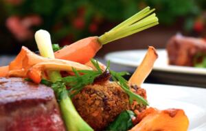 Modern Bungalow with Private Pool in a Luxury Resort Style Community - Fort Myers, Florida