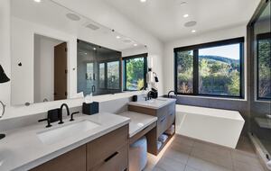 Luxury Ski-In Townhome | With Private Hot Tub - Park City, Utah