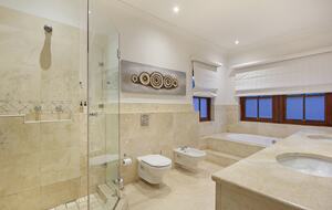 Two Luxury Villas | Lyonesse & Lyons Den - Cape Town, South Africa