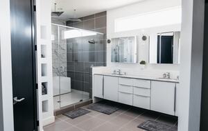 Modern Family-Friendly House | Fun Backyard Private Pool & Pickleball - Hurricane, Utah