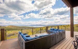 The Modern Bear | With a Private Pool, Ball Pit, Sleeps 12-50 - Garden City, Utah